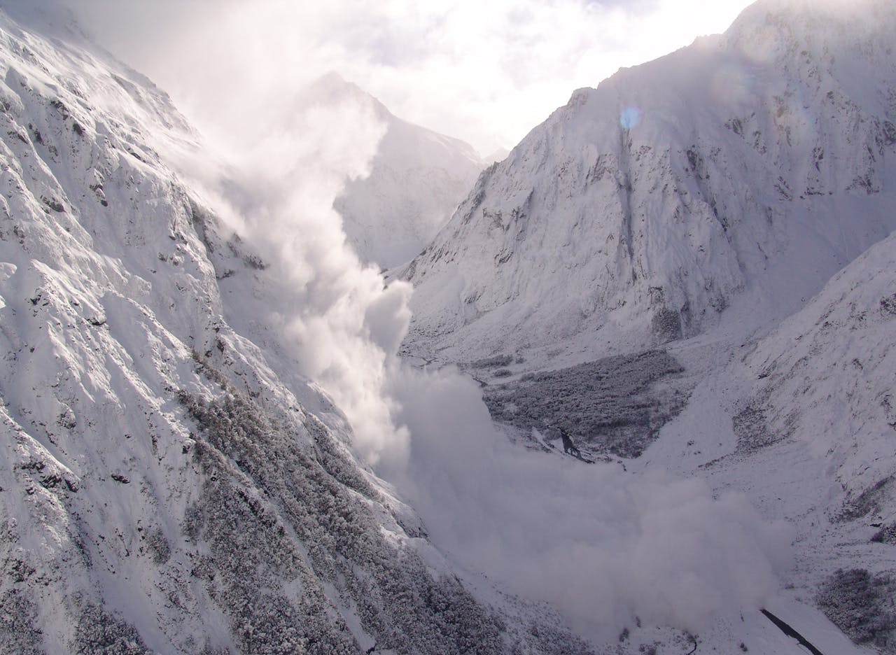 Avalanche man Wayne Carran has been working on Milford Rd for 29 years releasing avalanches