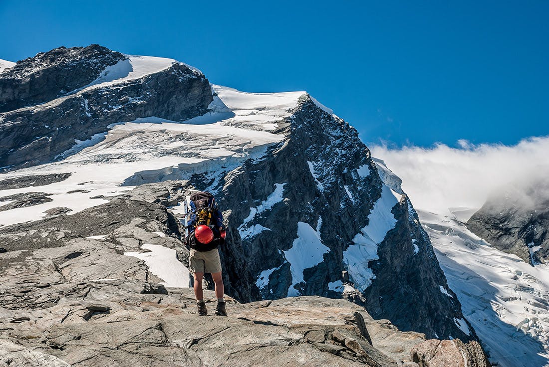 Quarterdeck Pass has long been marked incorrectly on maps as the snow ramp to the left, when it should have been the ramp in the centre of the photo. Photo: Danilo Hegg