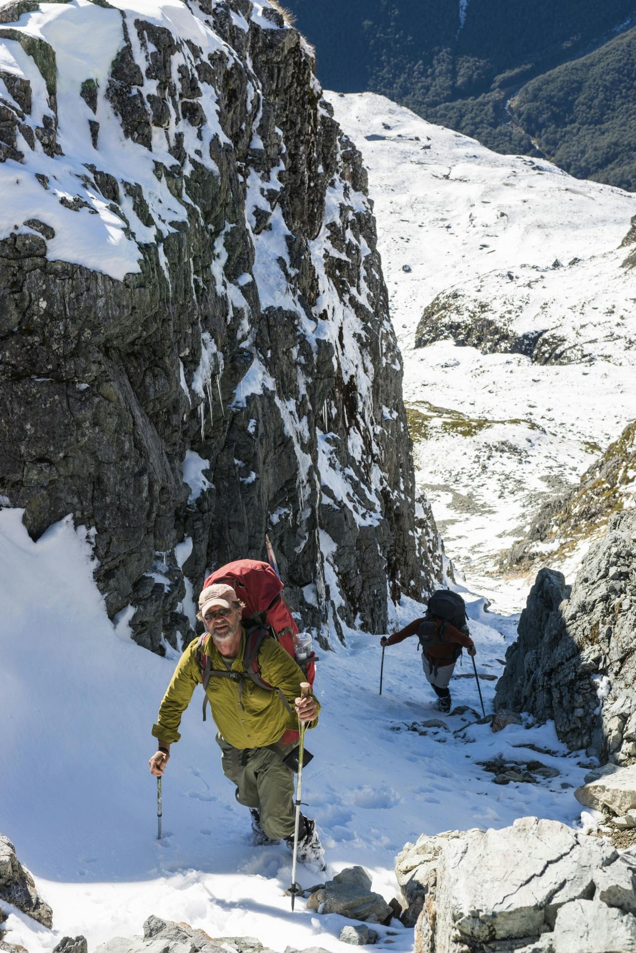 Climbing to Moss Pass.