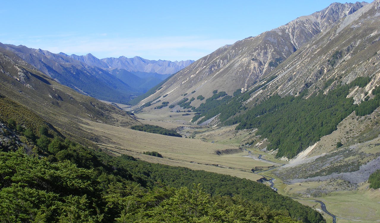 Ben Avon Hut via Top Dingle Burn Hut, Ahuriri Conservation Park ...