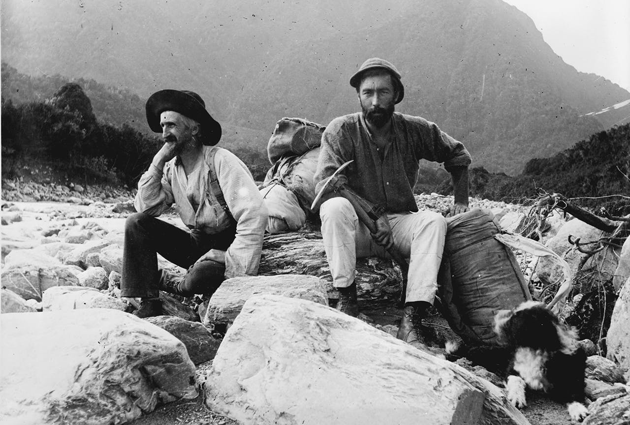 Arthur Harper, right, was a founding member of the NZAC. Photo: Alexander Turnbull Library