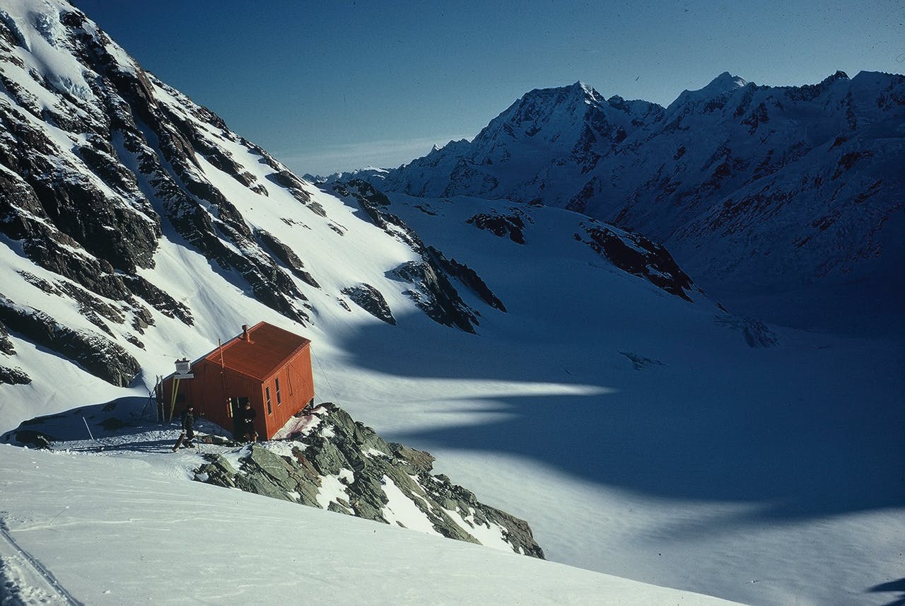 Tasman Saddle Hut, Aoraki/Mt Cook National. Photo: Sandra Parkkali