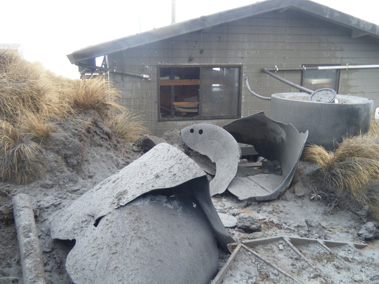 The damage to ketetahi Hut and the TAC track is extensive – and costly