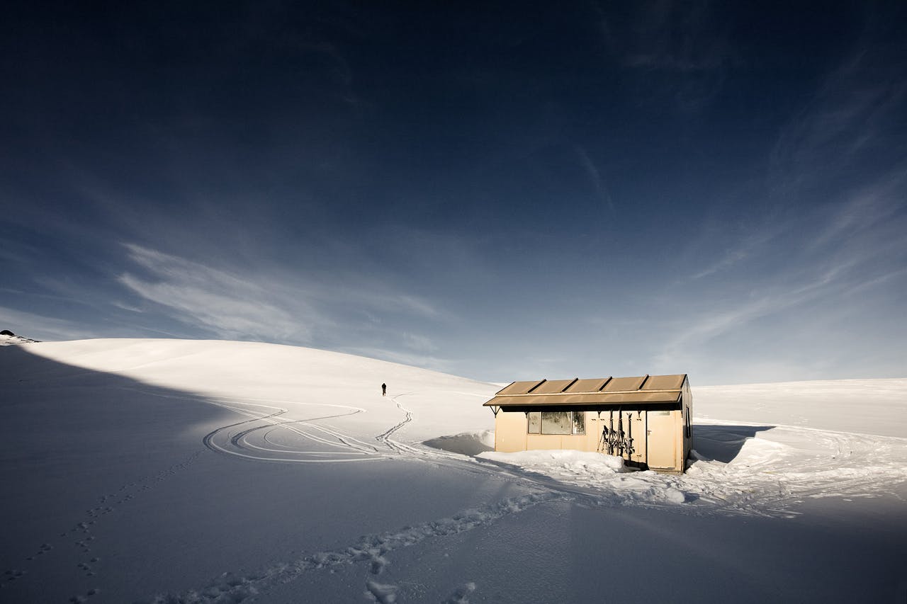 Kirtle Burn Hut. Photo: Mark Banham