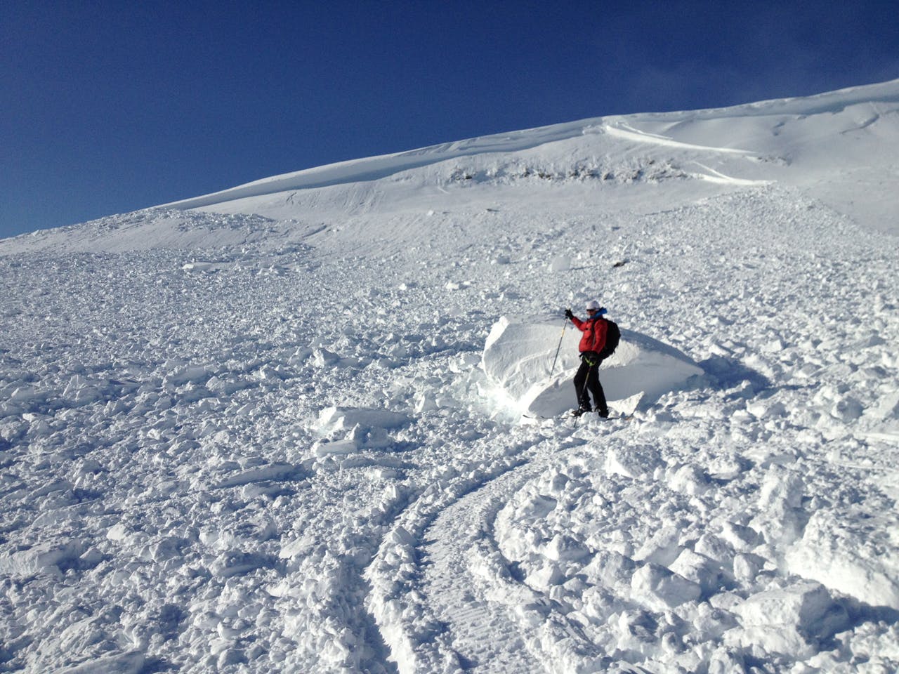 Slab avalanches are more dangerous than loose avalanches