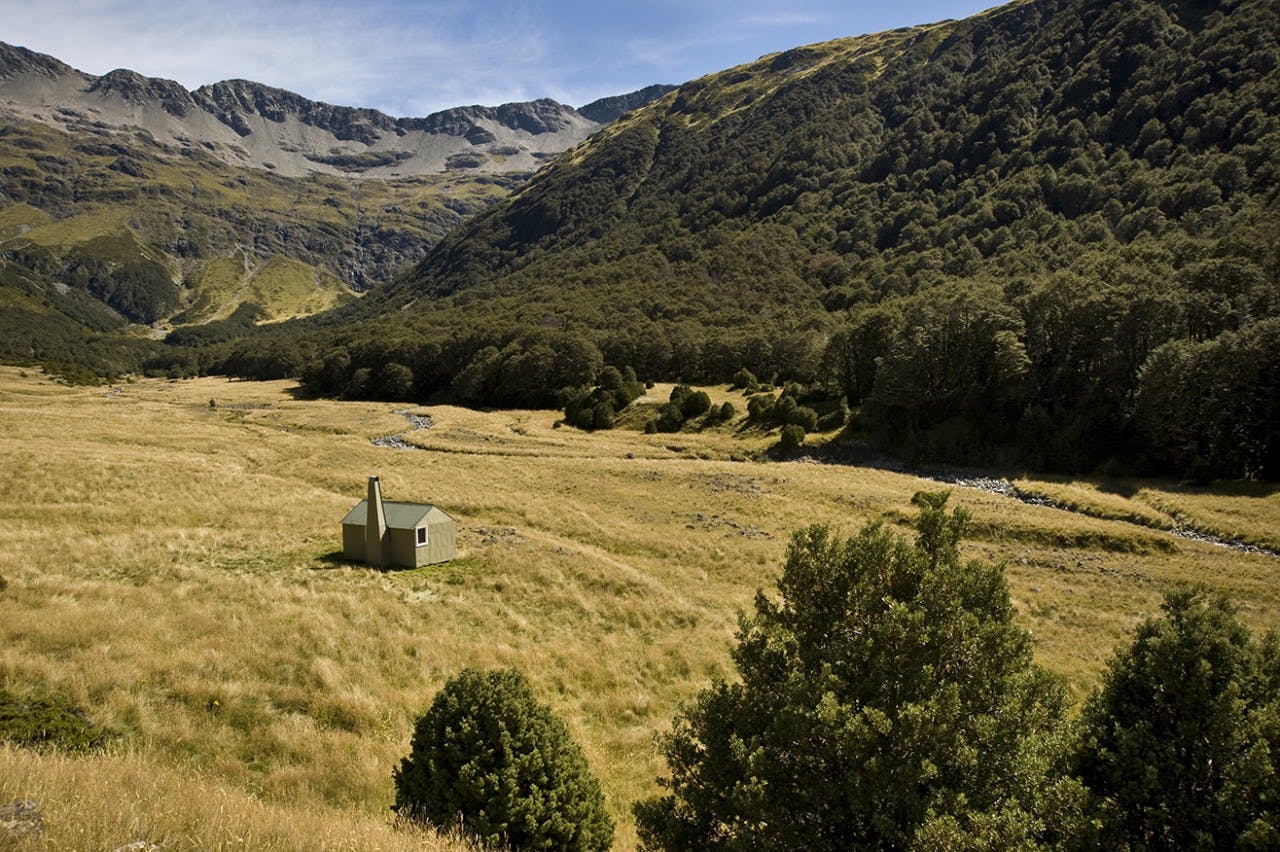 Paske Hut and Paske Valley Photo: Shaun Barnett/Black Robin Photography