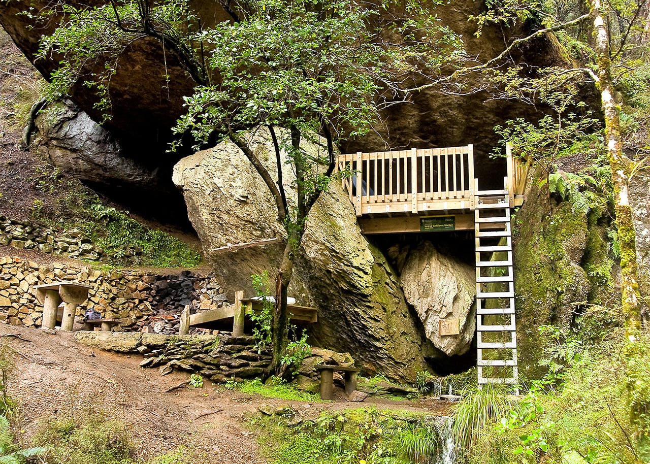 Lower Gridiron Rock Shelter. Photo: Shaun Barnett/Black Robin Photography