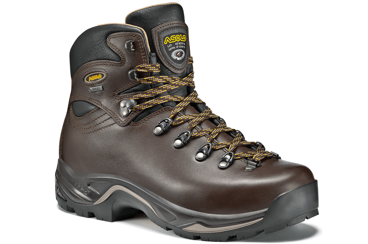 2018 s best three four season boots Wilderness Magazine