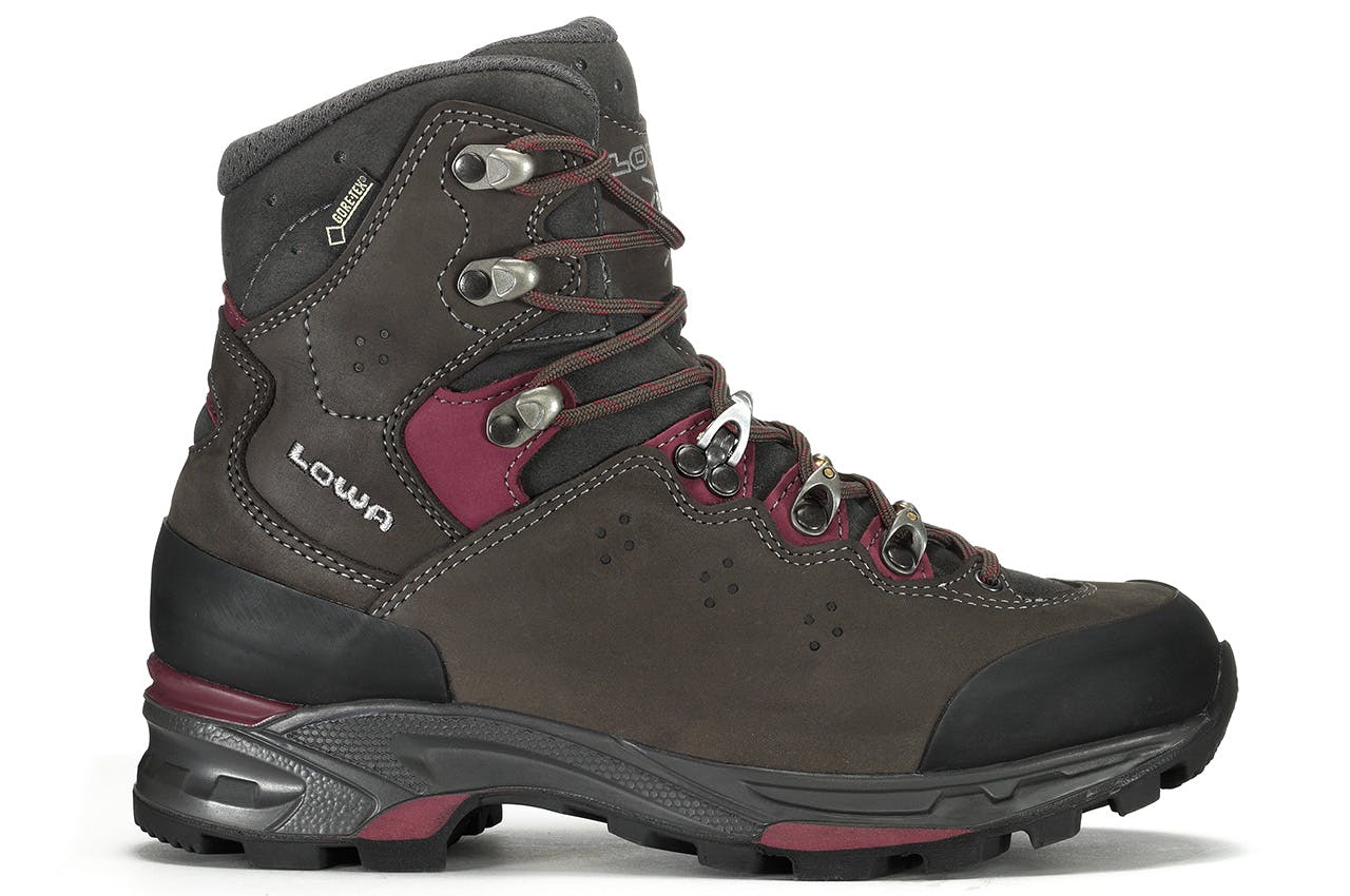 all season walking boots