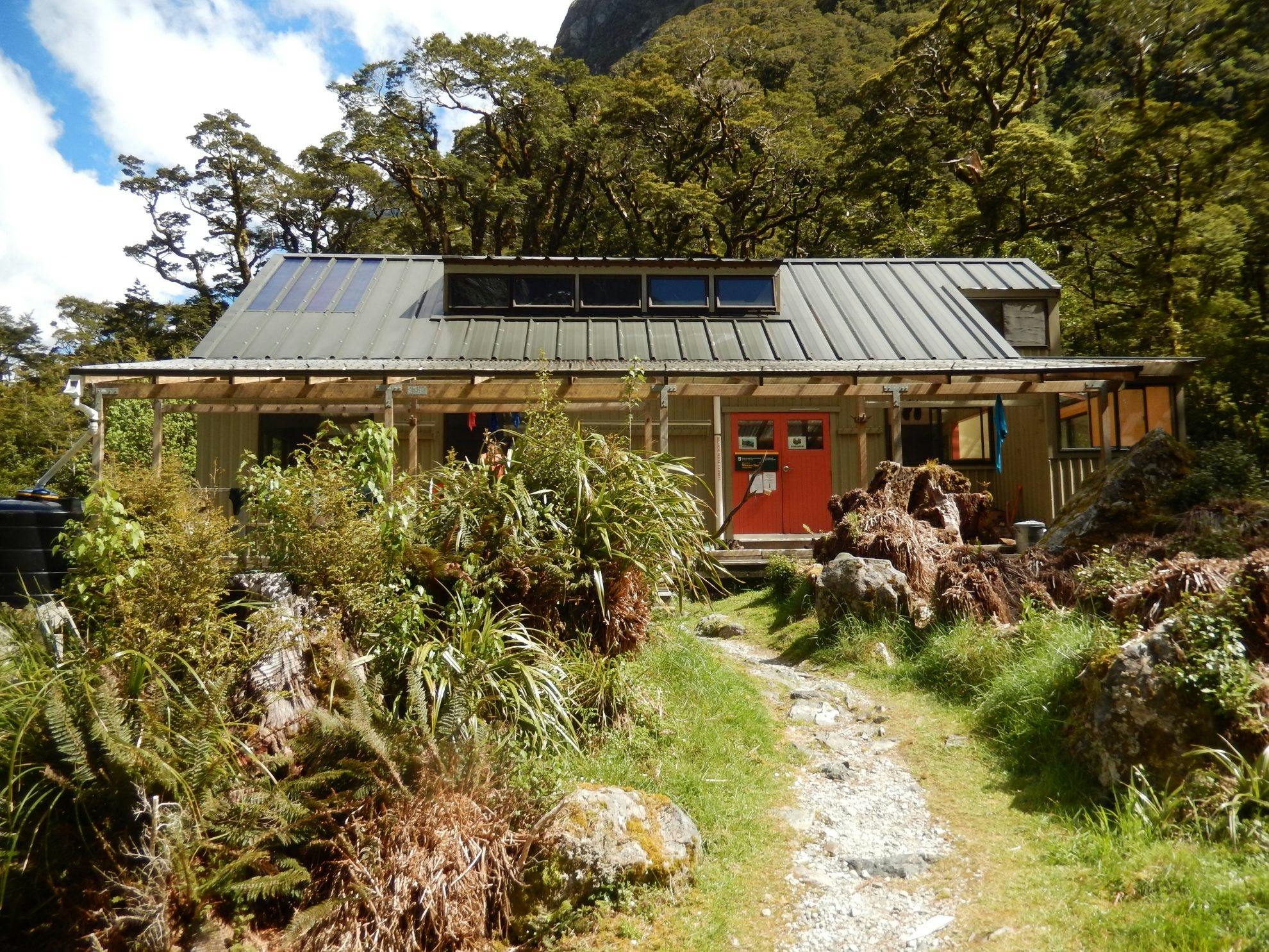 milford track huts