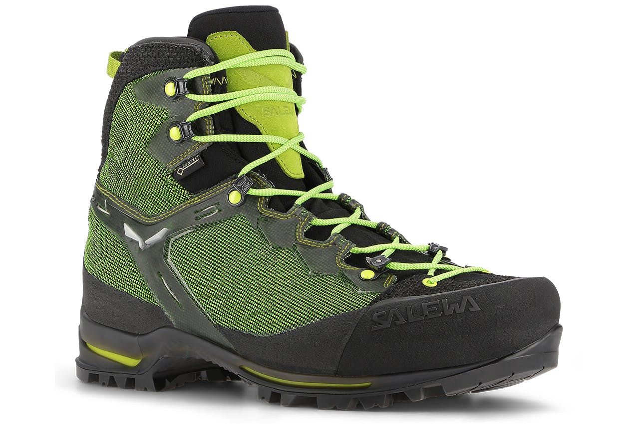 2020’s best multi-day tramping boots - Wilderness Magazine